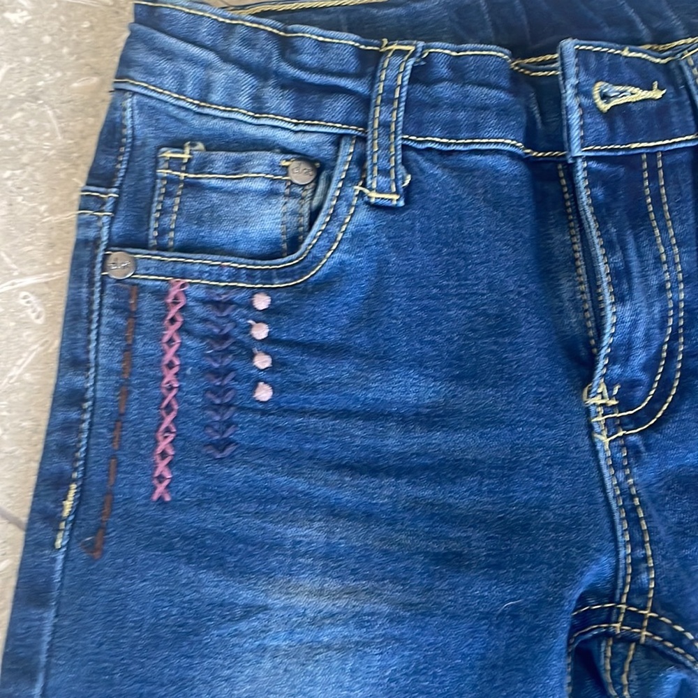 Embroidered Deux Par Deux New w/o tags embellished jeans